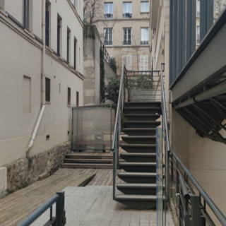 Bureau privé 6 m² 3 postes Location bureau Rue Saint-Lazare Paris 75009 - photo 6